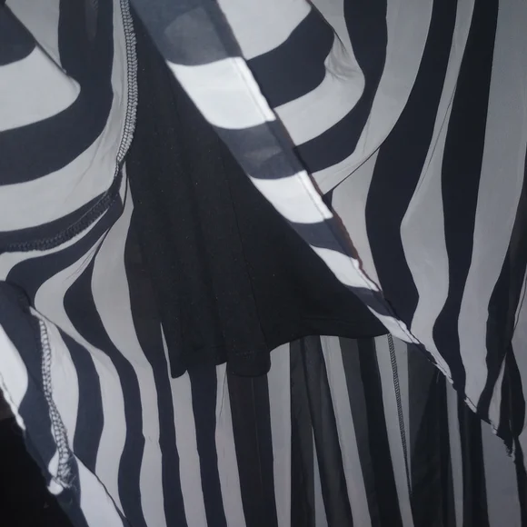 Forever 21 Black and White Striped Asymmetrical Dress - Picture 6 of 6